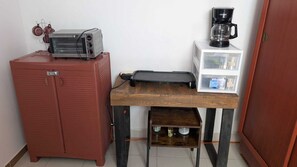Mini-fridge, cookware/dishes/utensils