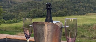 Galhareta – La Maison Rose, maison de maître XVIIIe avec piscine au Pays Basque