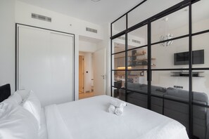 House - Dubai Hills Sleeps 4 With Awesome Swimming Pool (Dubai)