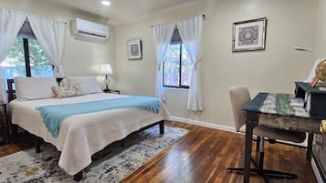 2 bedrooms, iron/ironing board, Internet, bed sheets