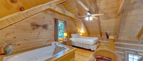 2 soveværelser, skrivebord, strygejern/strygebræt, Wi-Fi