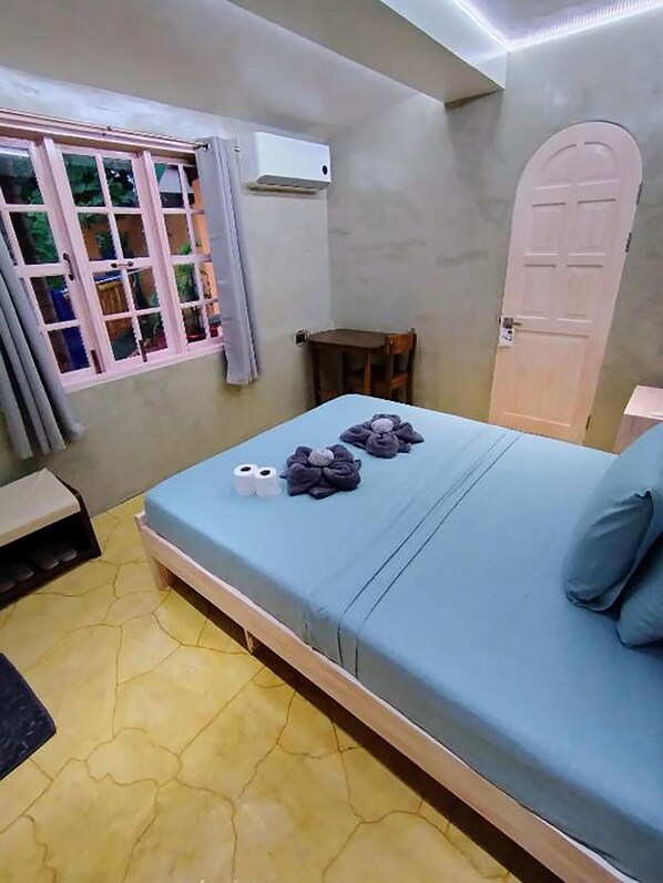 Standard Double Room, Garden View | Free WiFi