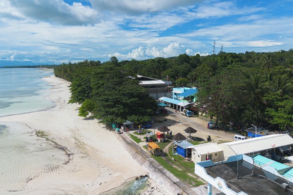 Plage à proximité, sable blanc