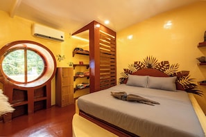 Standard Double Room, 1 King Bed with Sofa bed, Air conditioning, Beachside