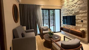 Apartment, 3 Bedrooms, Accessible, Private Pool | Living area
