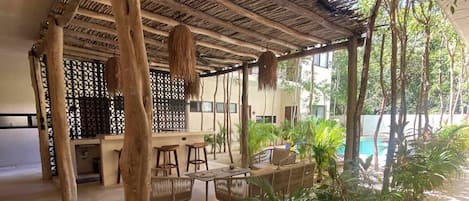 Departamento, 3 habitaciones, con acceso para personas discapacitadas, alberca privada | Terraza o patio