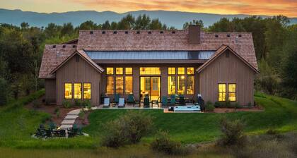 Lux Teton Lodge, Hot Tub, Privacy on Ski Hill Rd