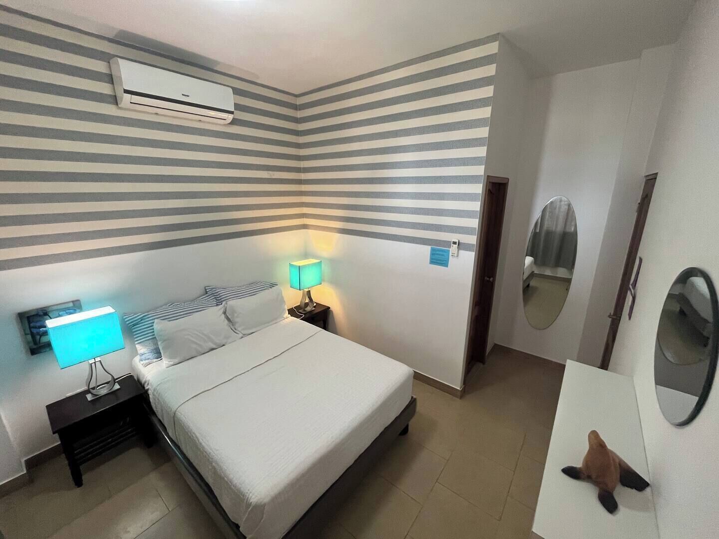 3 多间卧室、免费 WiFi、床单