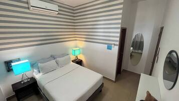 3 多间卧室、免费 WiFi、床单