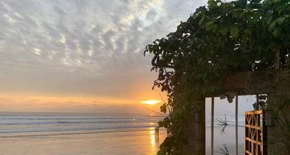 Hermoso Departamento Planta Baja Frente al Mar