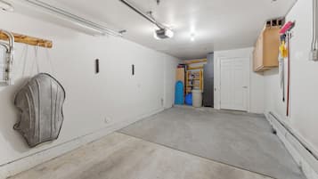 Studio (4 Bedrooms) | Exterior