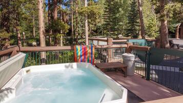 Studio (4 Bedrooms) | Exterior