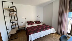 Comfort Double or Twin Room, Mountain View | Desk, laptop workspace, free WiFi