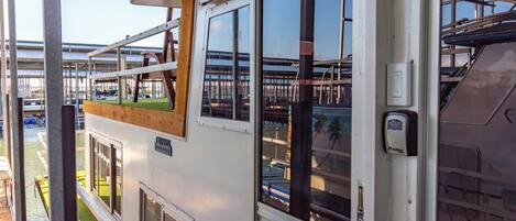 Enceinte de lâhĂ©bergement