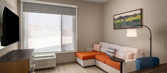 La Quinta Inn & Suites By Wyndham Tracy