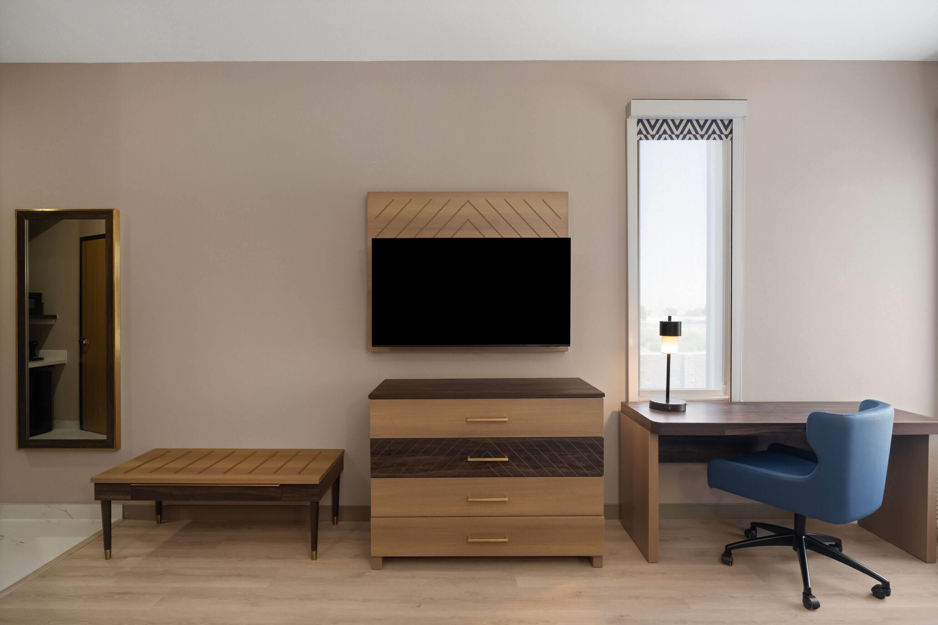 Room, 2 Queen Beds, Non Smoking (Wide)