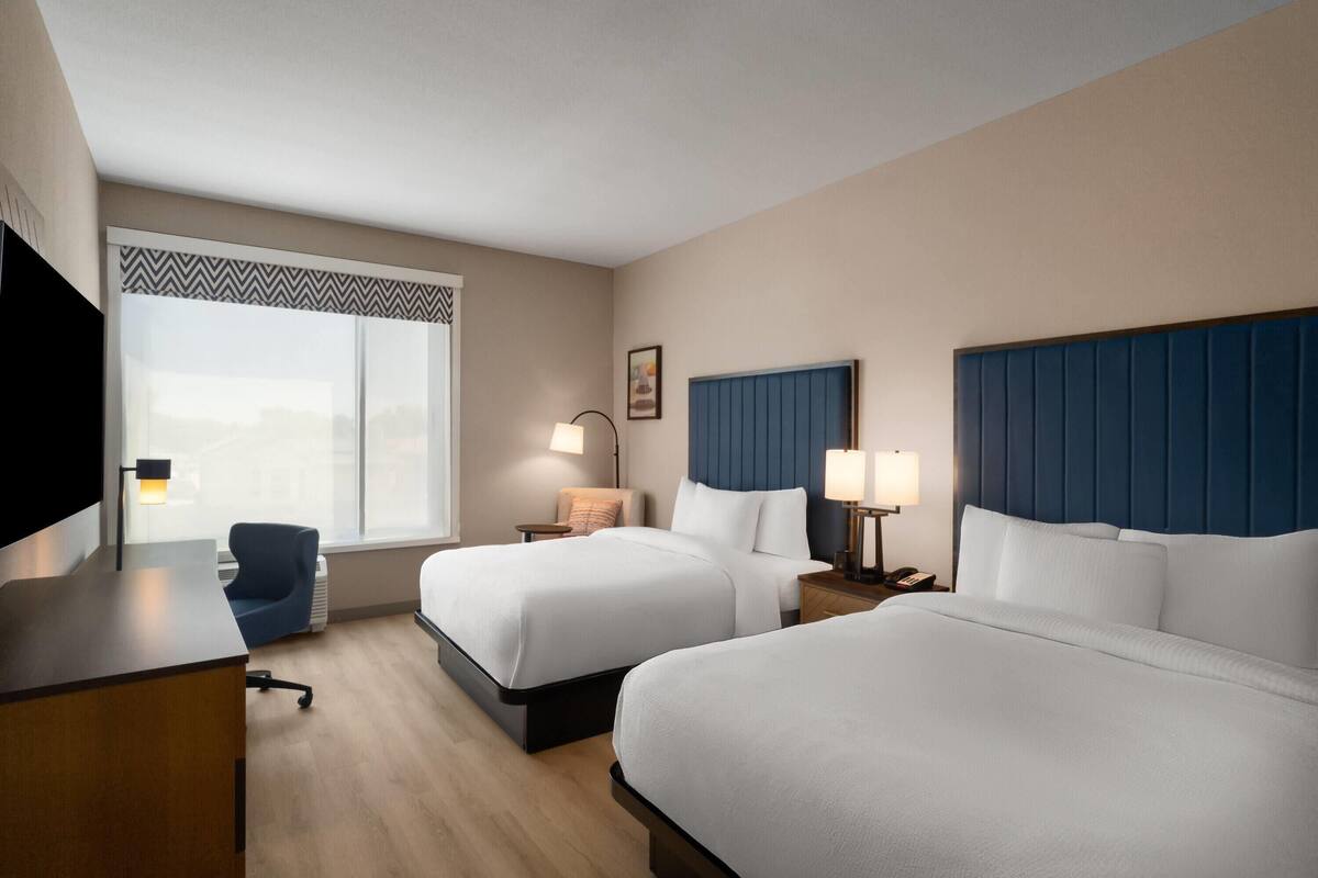 Room, 2 Queen Beds, Non Smoking