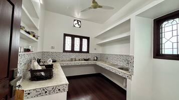 Apartment, Balcony, City View | Private kitchen