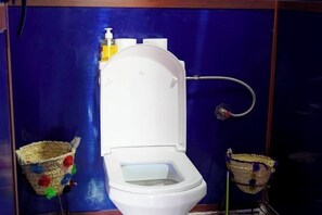 Bathroom - Young Luxury Camp Merzouga (Errachidia Province)
