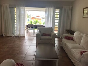 Living area - Aaaaaazzzzzzzz (Le Gosier)