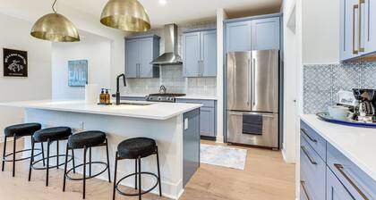 Family Haven, Walk to Dtwn Erie: Bring Your Pets!