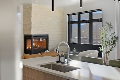 Luxury Mountain Retreat I Breathtaking Views I Silverthorne, CO