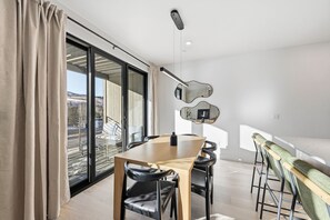 Dining -  Luxury Mountain Retreat I Breathtaking Views I Silverthorne, CO (Silverthorne)