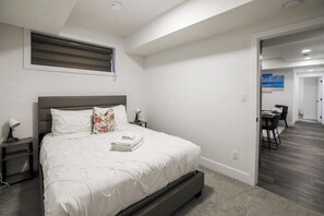 1 bedroom, iron/ironing board, Internet, bed sheets
