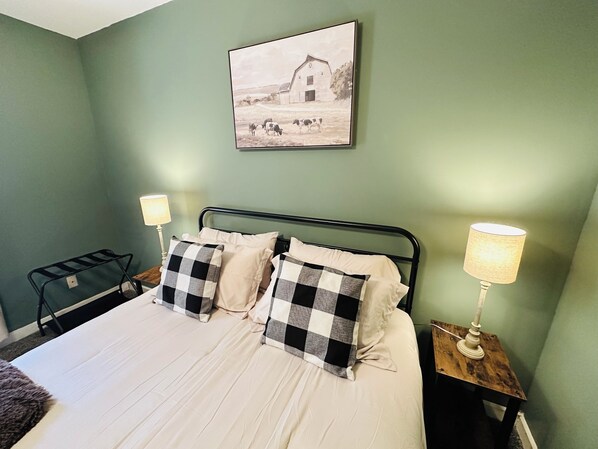 1 habitación, tabla de planchar con plancha, wifi y ropa de cama 