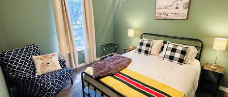 1 bedroom, iron/ironing board, WiFi, bed sheets