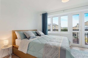 WiFi, bed sheets