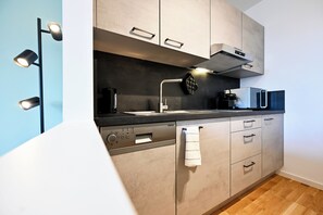 Decoración personalizada, muebles diferentes y escritorio