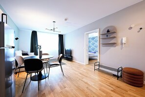 Decoración personalizada, muebles diferentes y escritorio