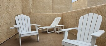 3~bedroom townhome on the Island. Pet friendly~Pool~Boat parking