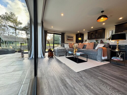 Gorgeous traditional stone one bedroom cottage; A haven of tranquility in Goleen