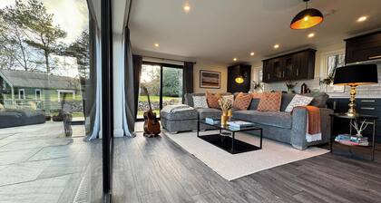 Gorgeous traditional stone one bedroom cottage; A haven of tranquility in Goleen