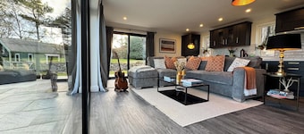 Gorgeous traditional stone one bedroom cottage; A haven of tranquility in Goleen