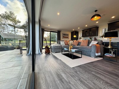 Gorgeous traditional stone one bedroom cottage; A haven of tranquility in Goleen