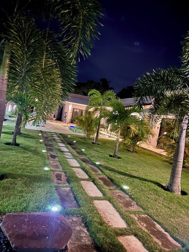 Marvelous 3-Home Villa steps from Playa Malibu on Panama's Pacific Coast