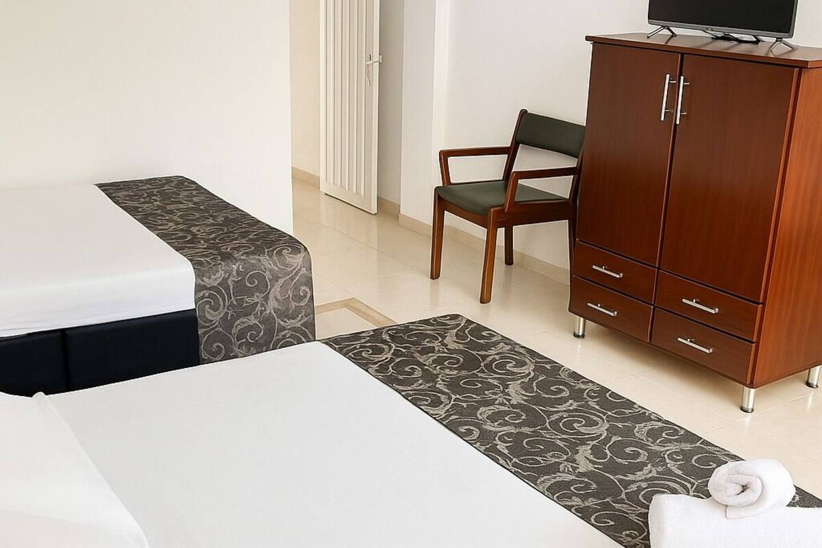 Standard Quadruple Room, Balcony, City View | WiFi (free)
