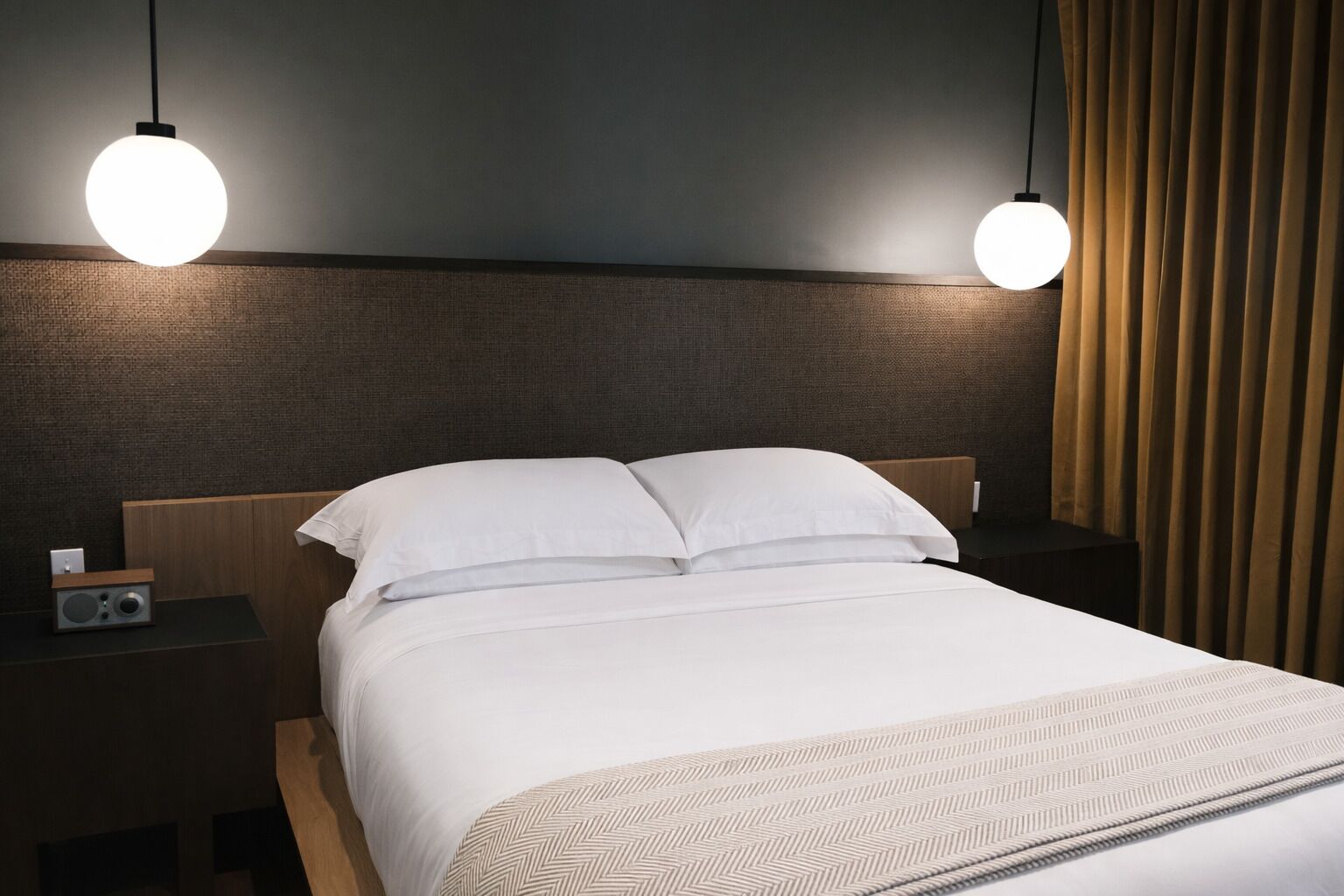 Suite (Persimmon Treetop)