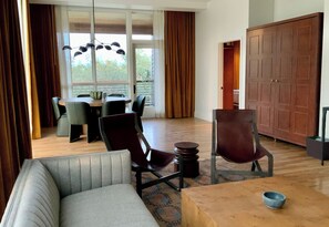 Suite (Live Oak Treetop) | Area keluarga