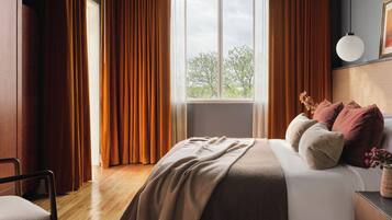 Suite (Persimmon Treetop) | Ropa de cama de alta calidad, edredón y camas con efecto memoria