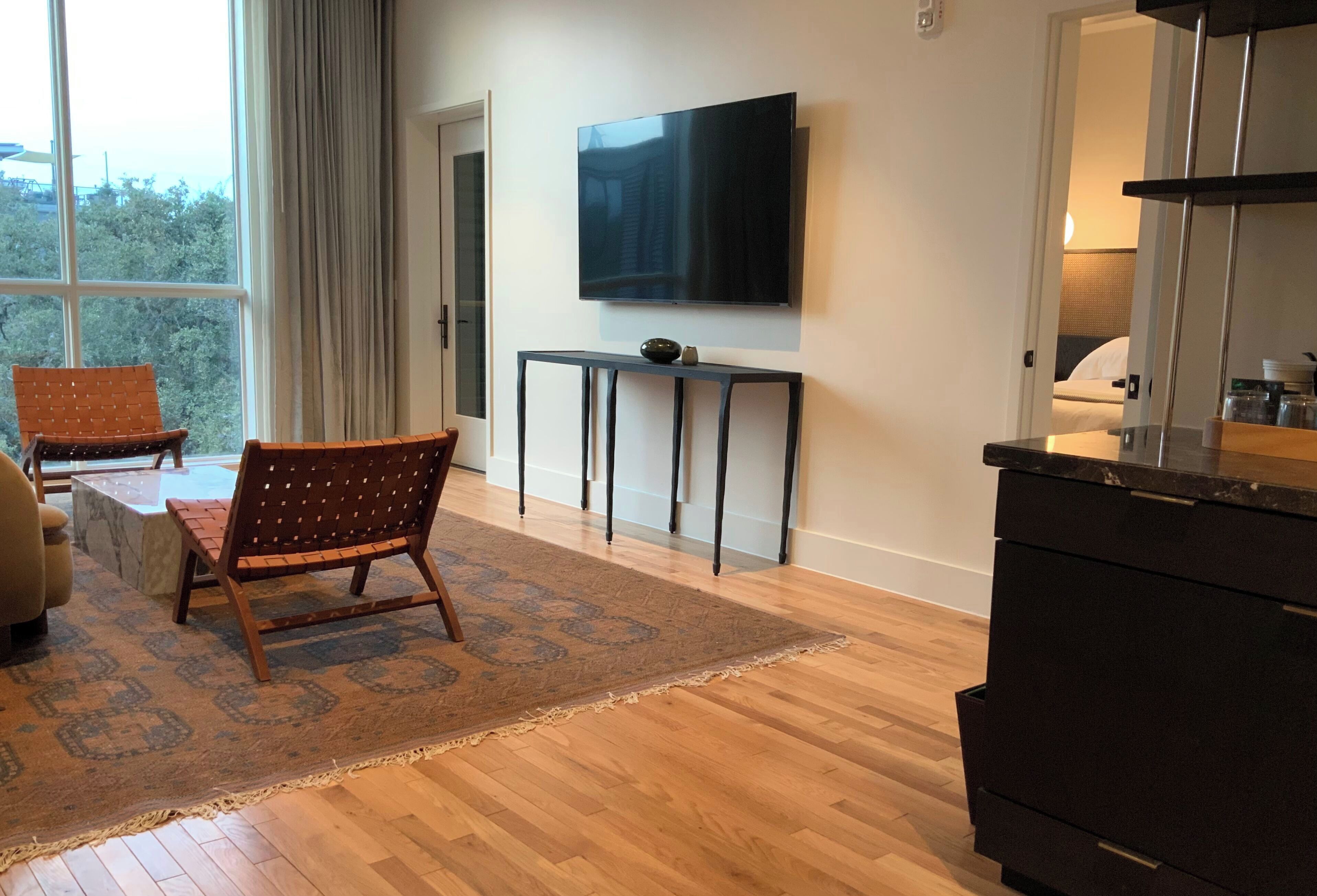 Signature Suite (Peacock Signature) | In-room safe, blackout curtains, soundproofing, iron/ironing board