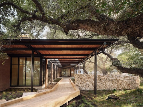 The Inn at Green Pastures