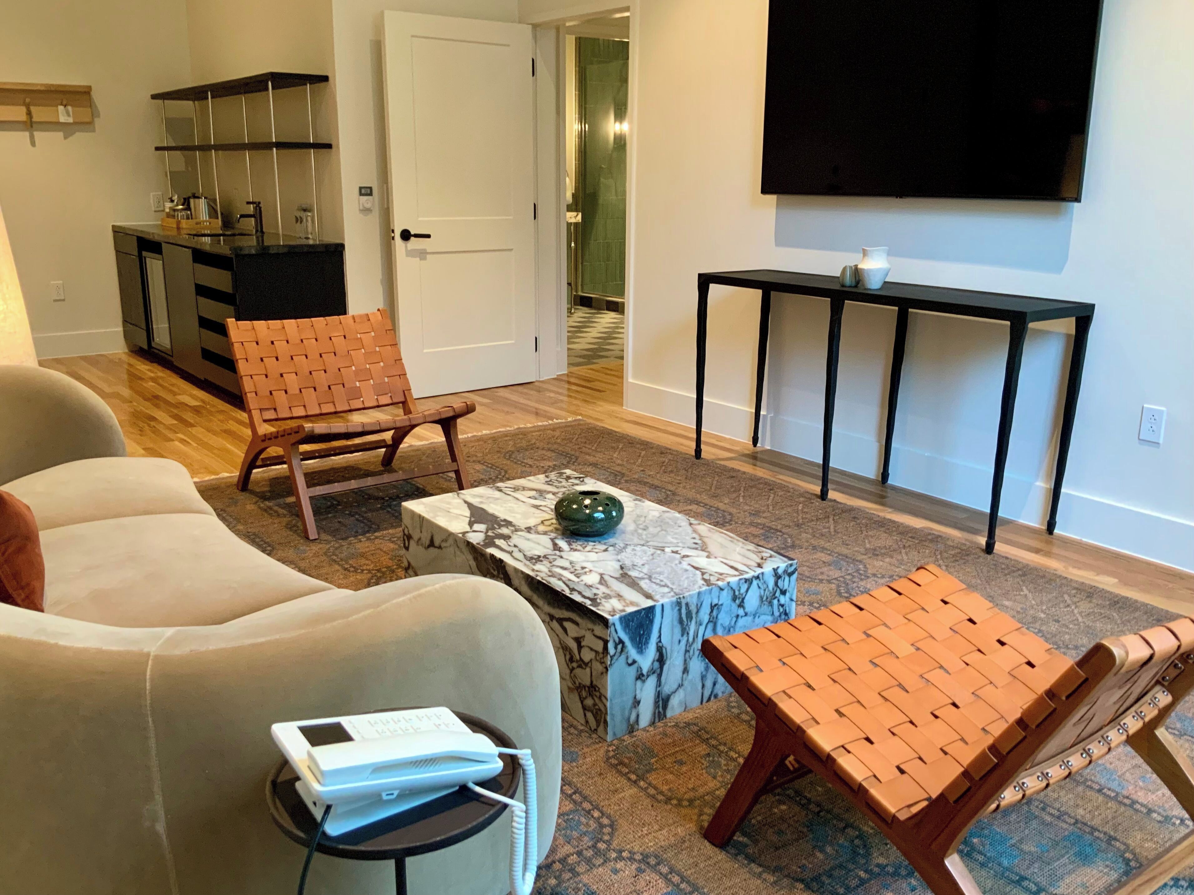 Signature Suite (Cardinal) | In-room safe, blackout curtains, soundproofing, iron/ironing board