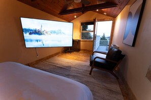 4 Schlafzimmer, Schreibtisch, Reisekinderbett, WLAN