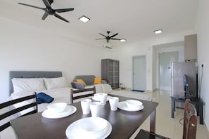 Apartment (0 Bedroom) | Interior