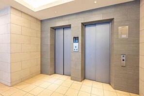 Room - FDS Plaisir (Osaka)