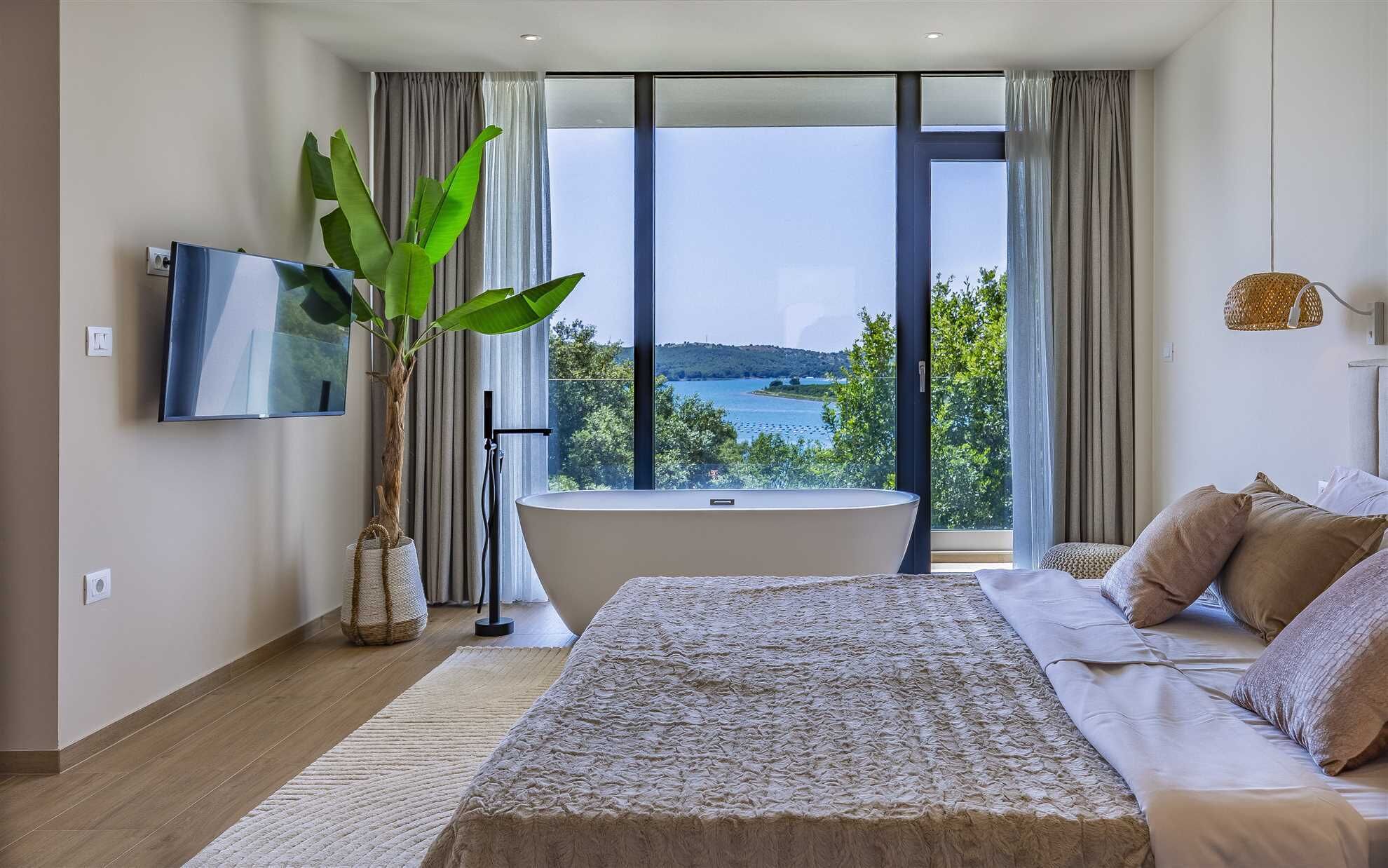 Bügeleisen/Bügelbrett, kostenloses WLAN